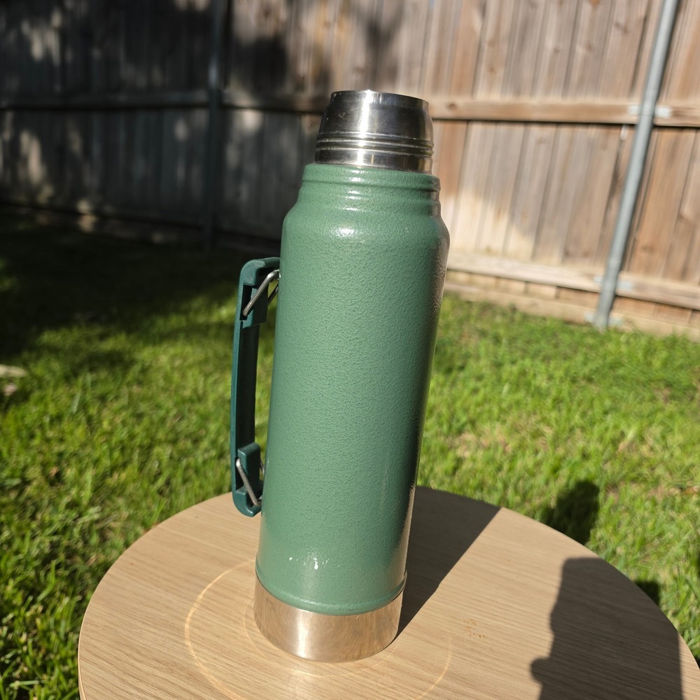 Stanley Classic Legendary Vacuum Insulated Hammertone Green 1.1qt 1000311 no top - Picture 3 of 5
